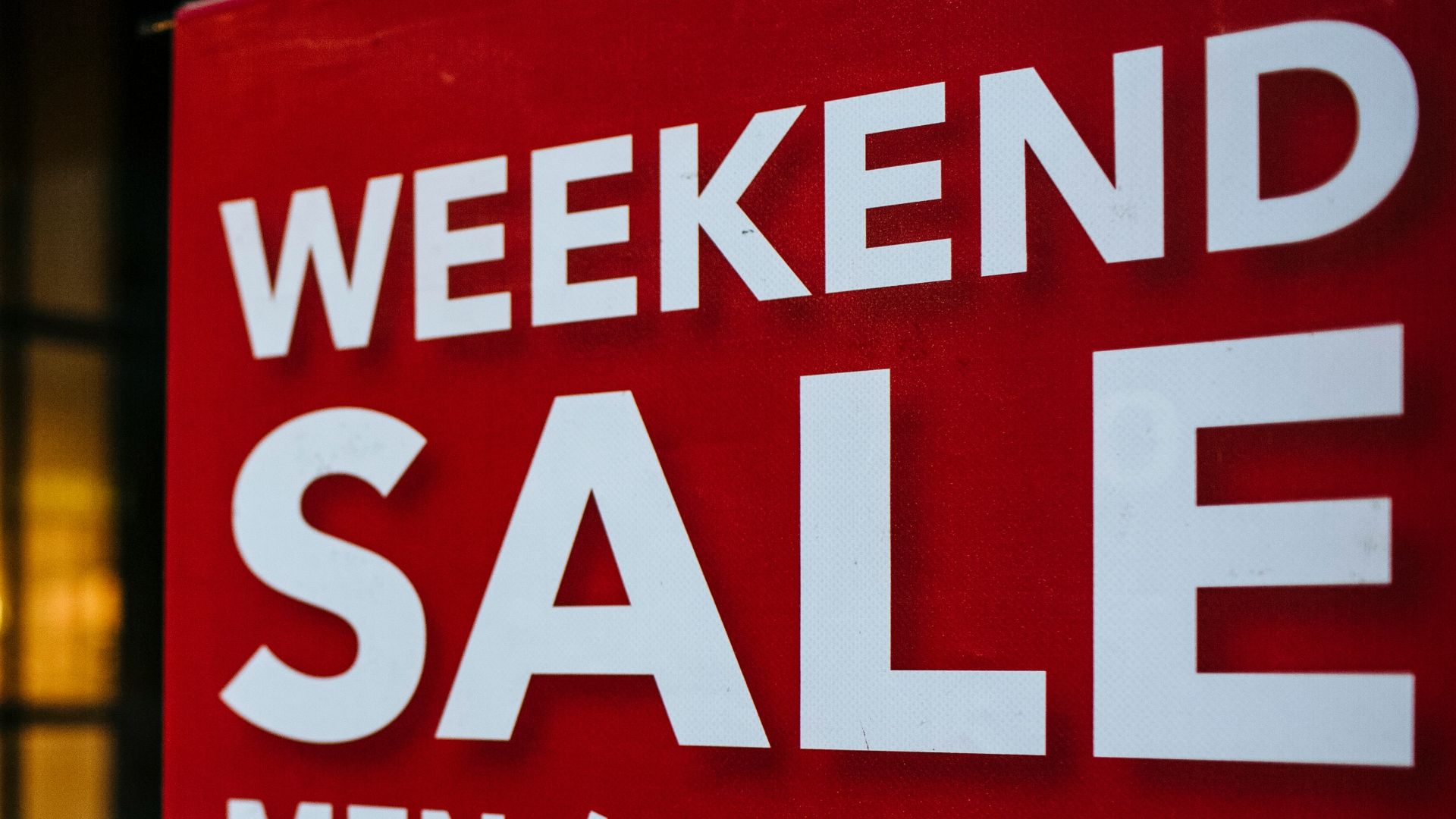 Weekend Sale signage