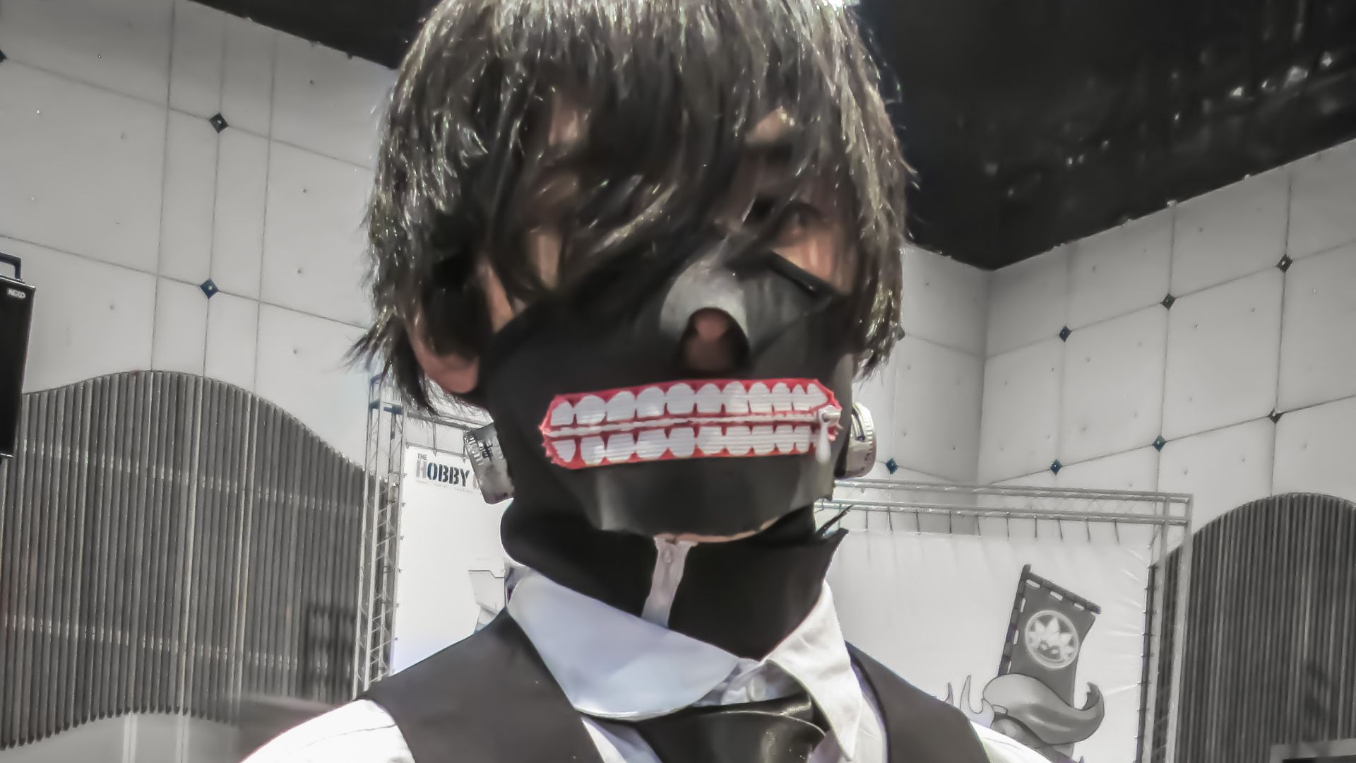 File:Cosplay of Ken Kaneki from Tokyo Ghoul at AniManGaki 2014, Day 1 (15153144352).jpg