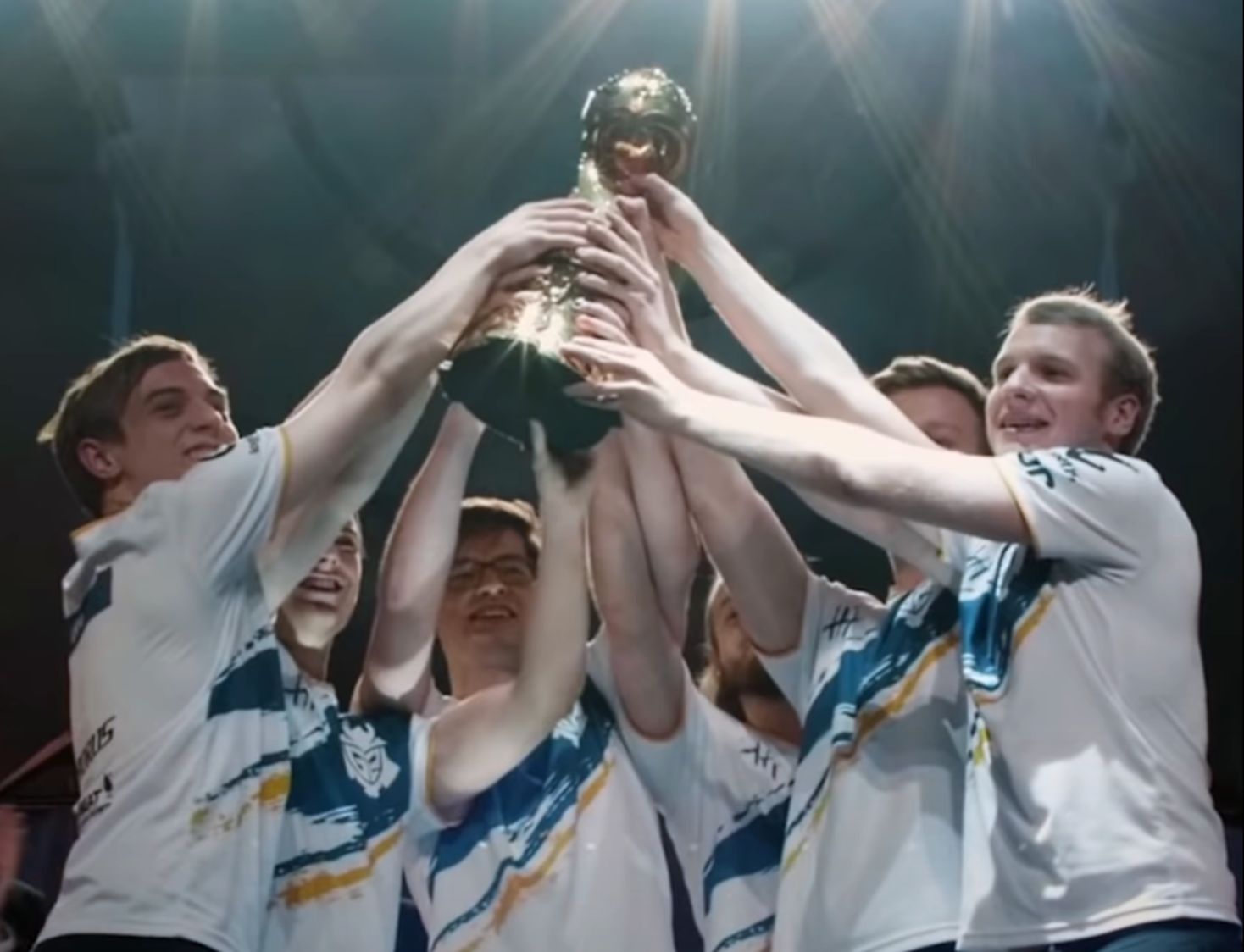 The 10 Greatest LoL Pro Teams In History & The 10 Worst - TheSavvyGamer