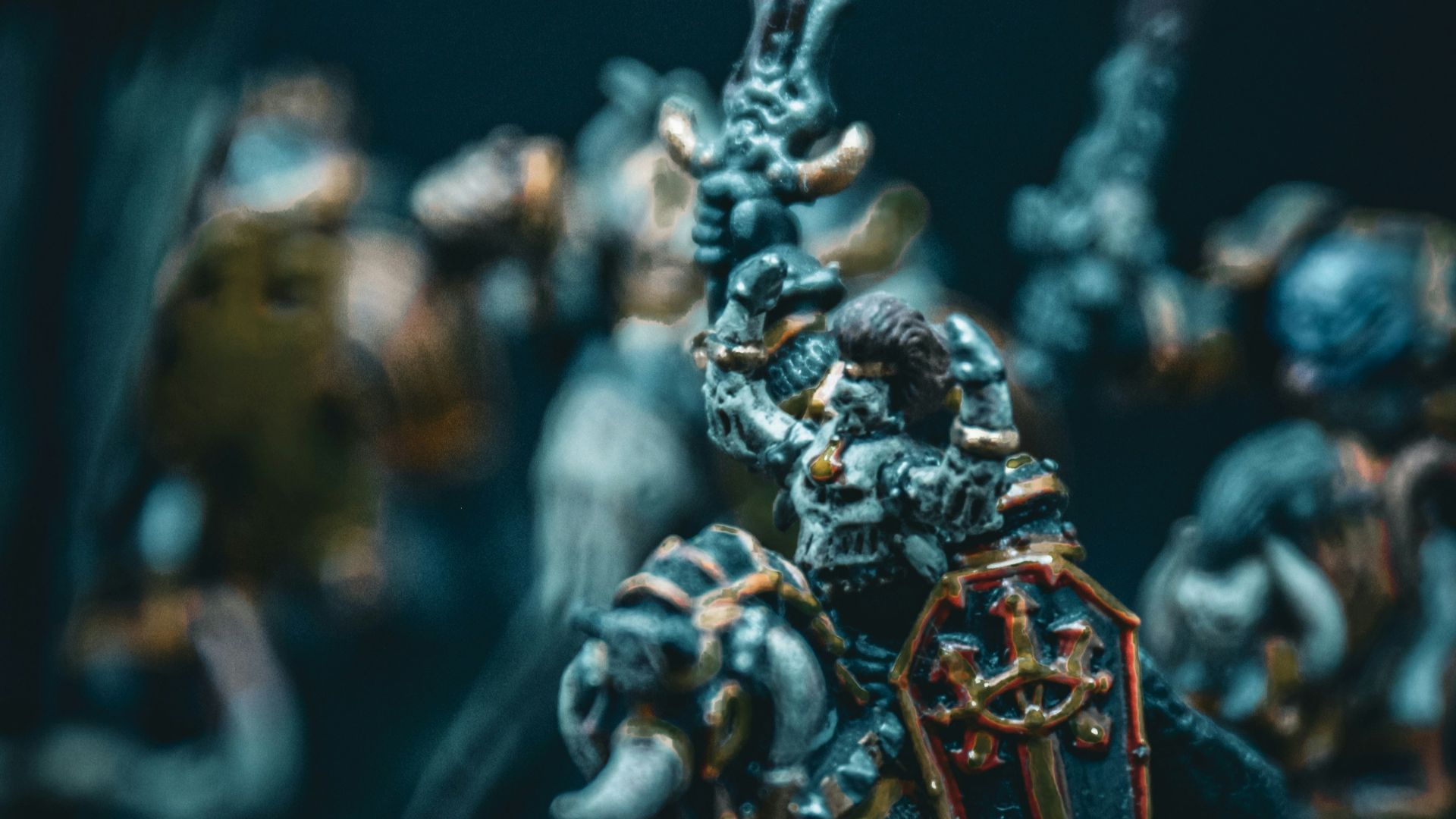 A group of warhammers with a red light on their head