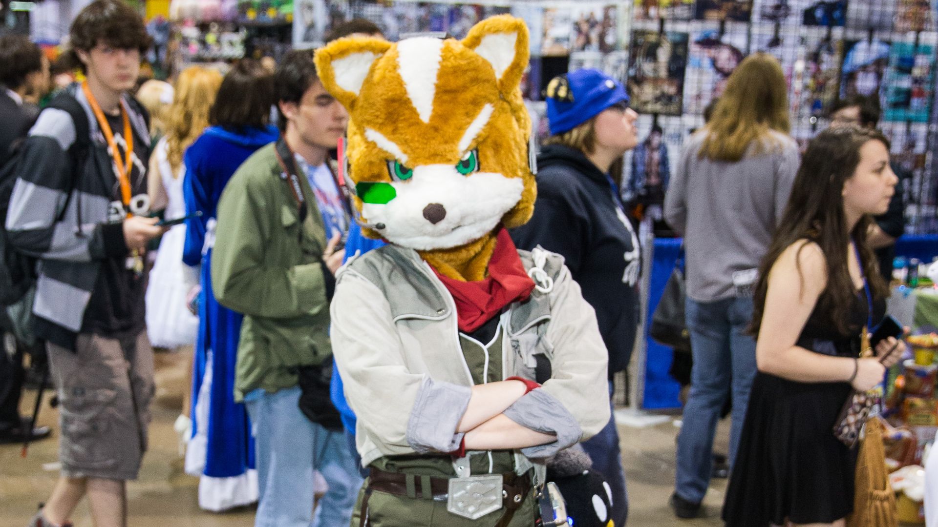 File:Starfox Cosplay at Anime Central 2014.jpg