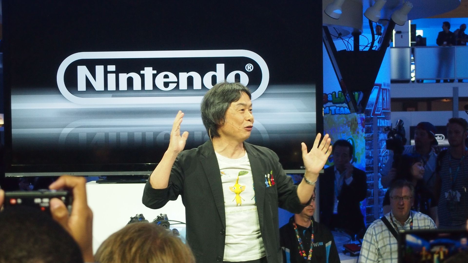 File:Shigeru Miyamoto at E3 2013 3.JPG
