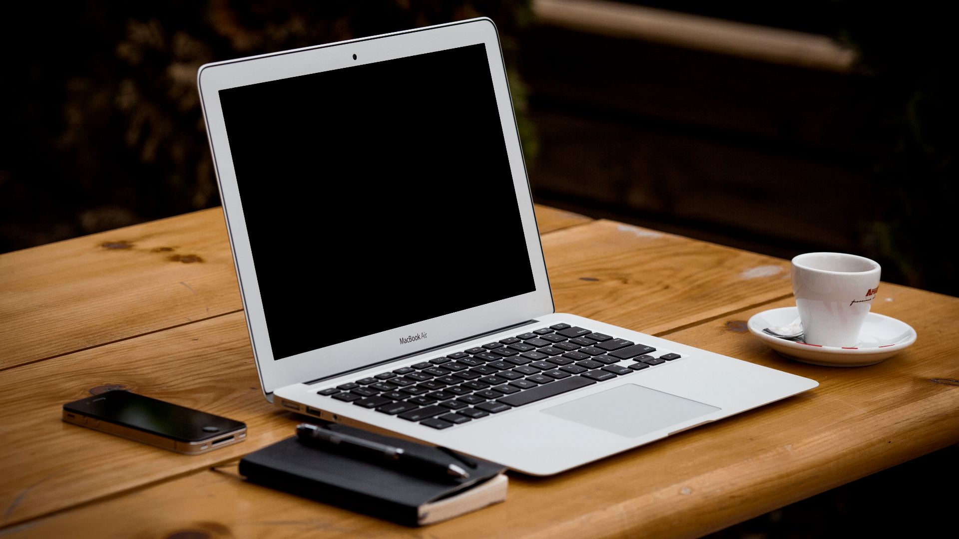 File:Late 2010 MacBook Air.jpg