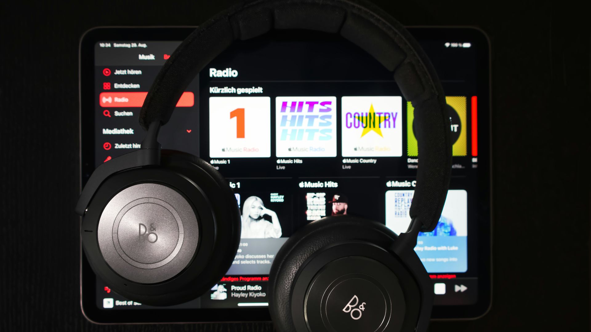 black and gray exercise equipment