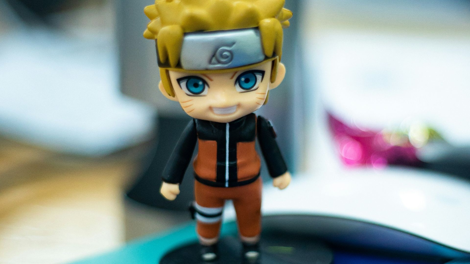 blue and yellow lego mini figure