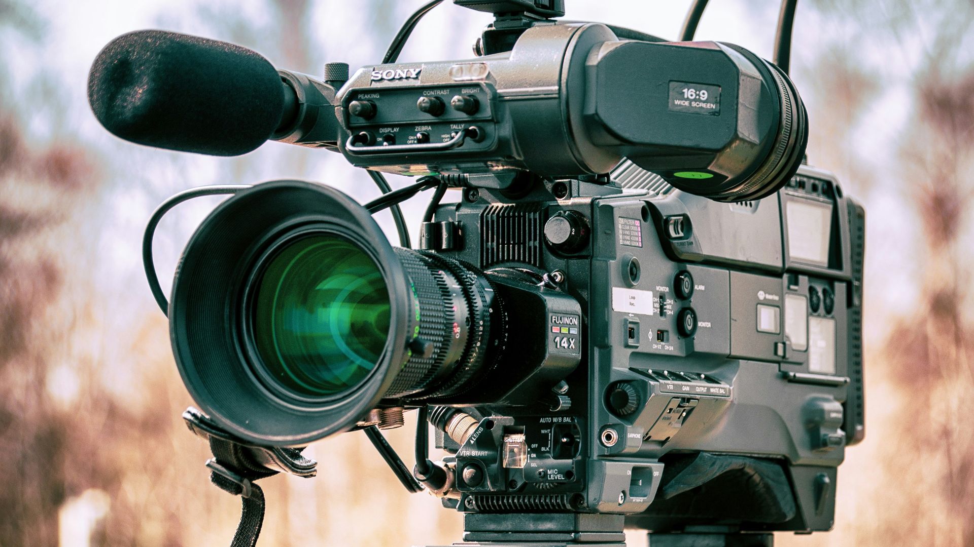 black and gray video camera