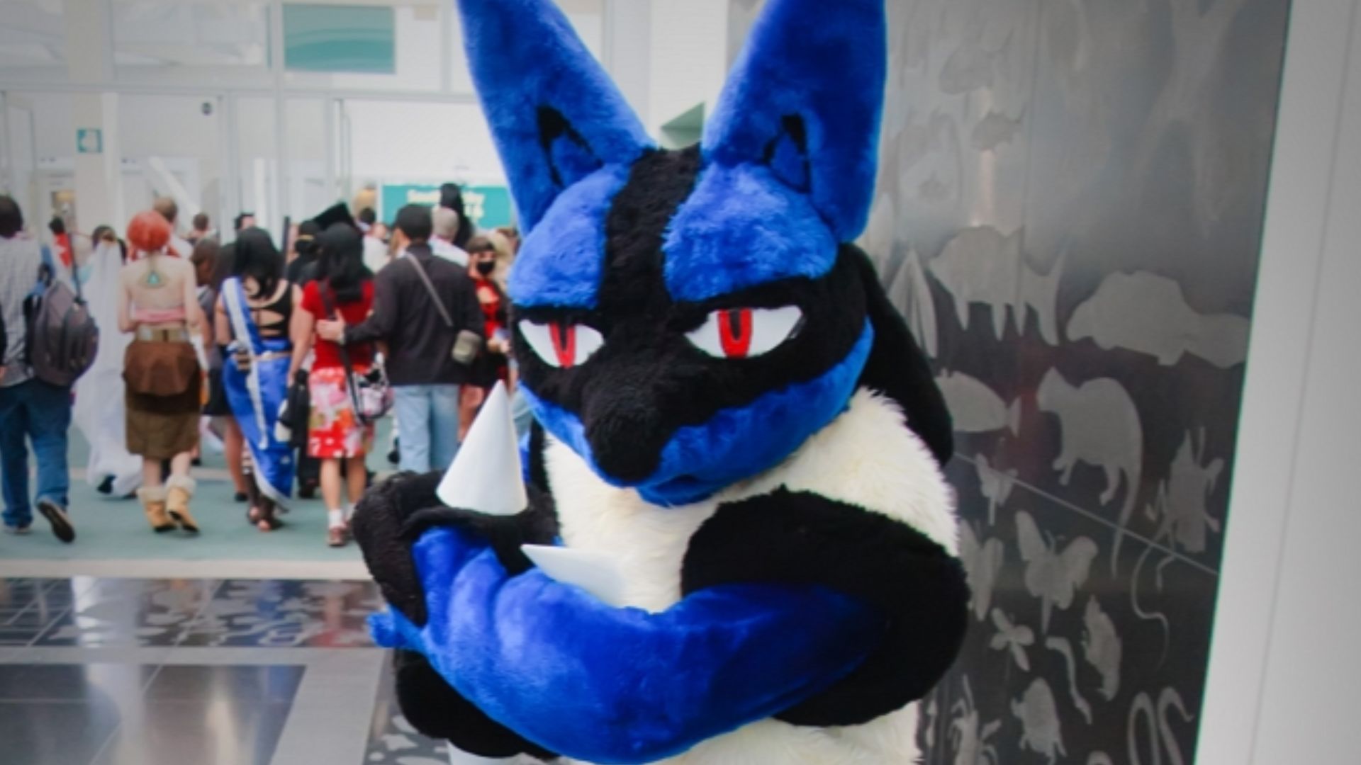 File:AX 2010 - Pokemon - Lucario Cosplayer.jpg