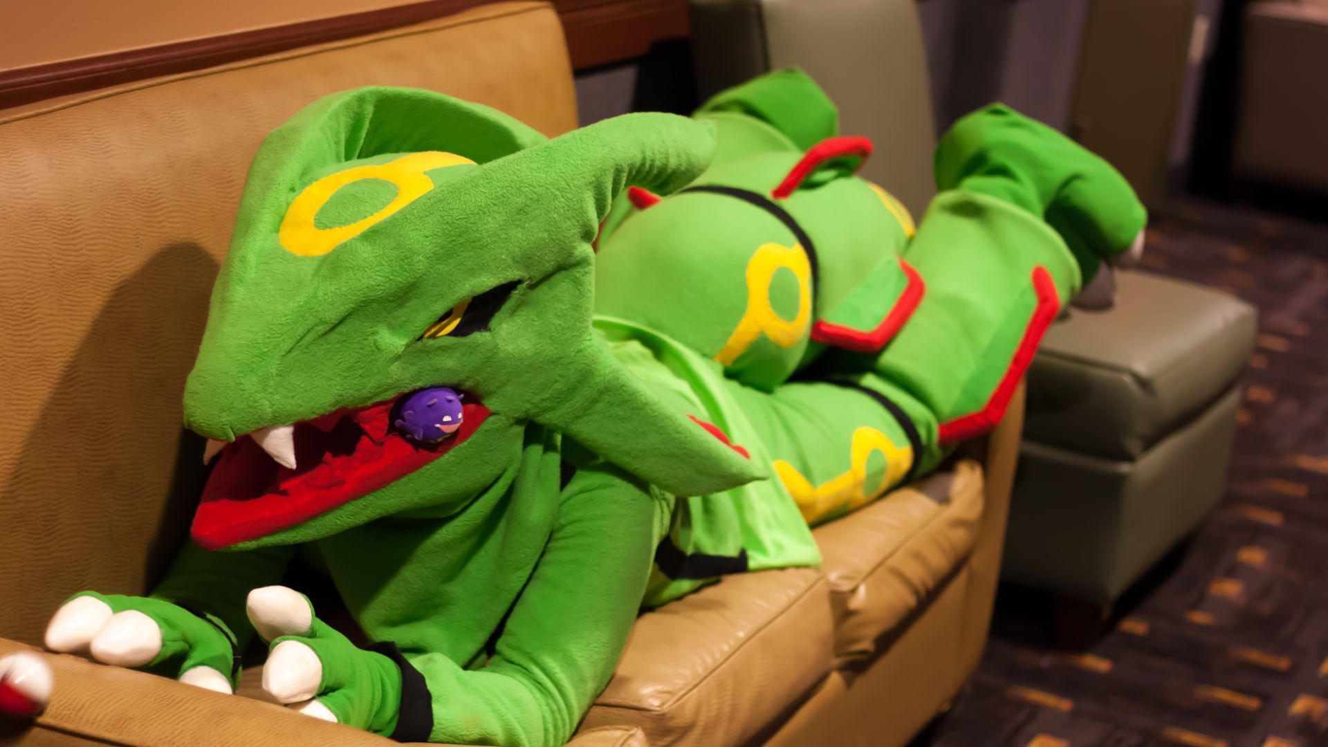 File:DaishoCon 2014 - Rayquaza Cosplayer - 01.jpg