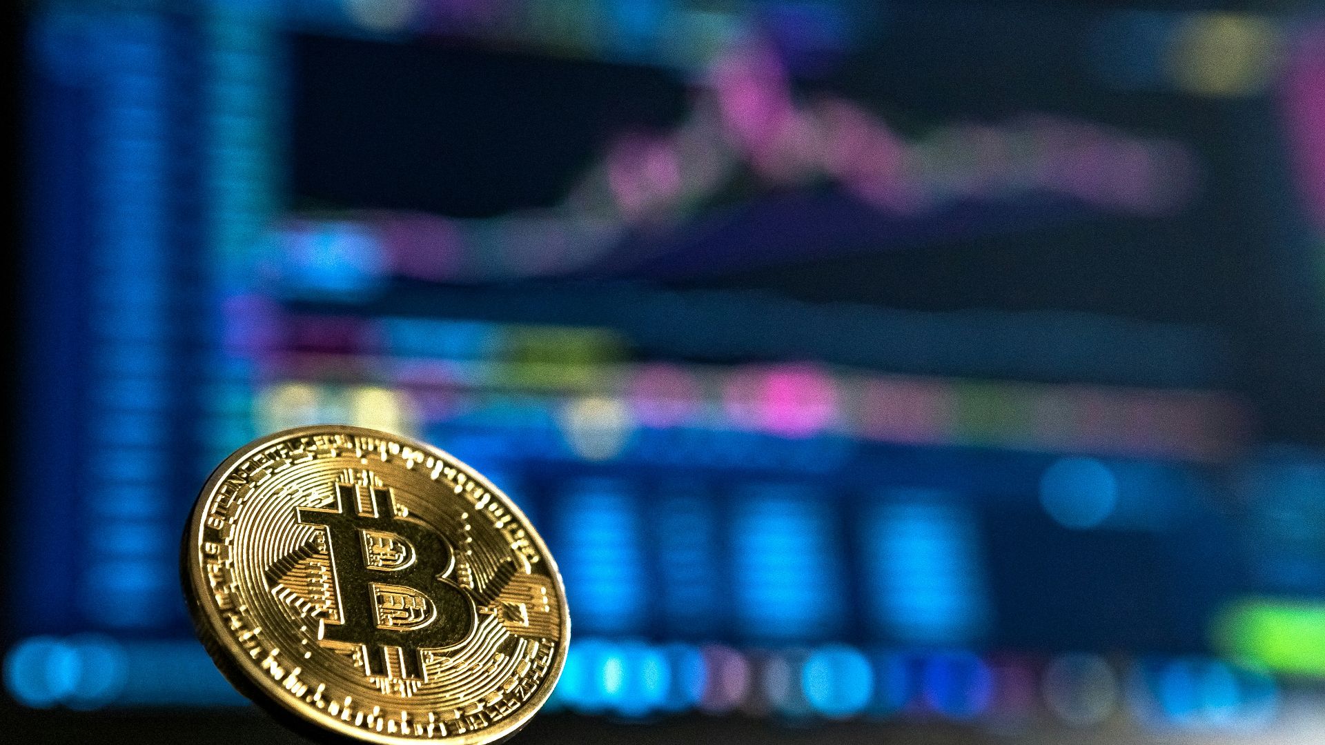 gold-colored Bitcoin