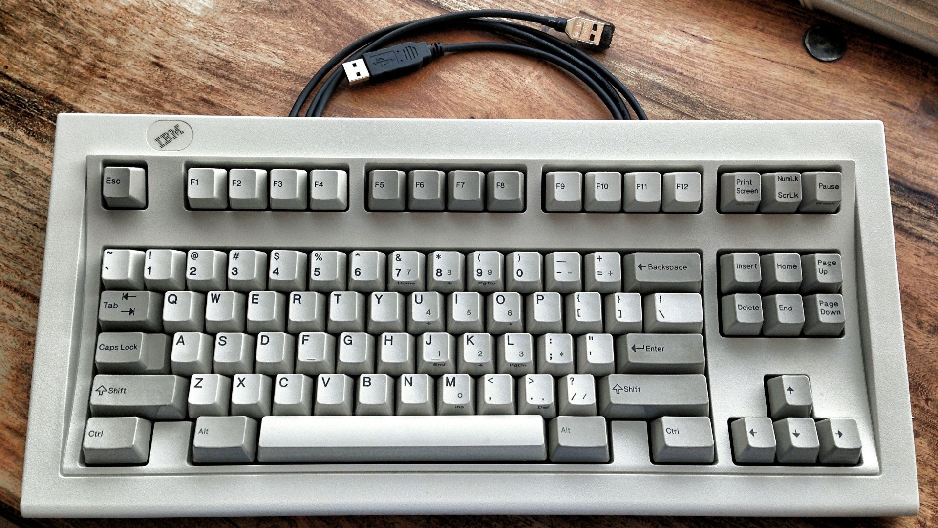 File:Blake Patterson IBM Model M Keyboard space saver 1.jpg