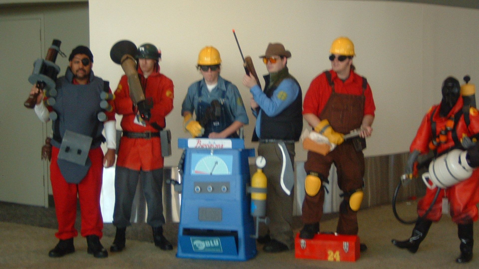 File:Team Fortress 2 shoot (3743532821).jpg