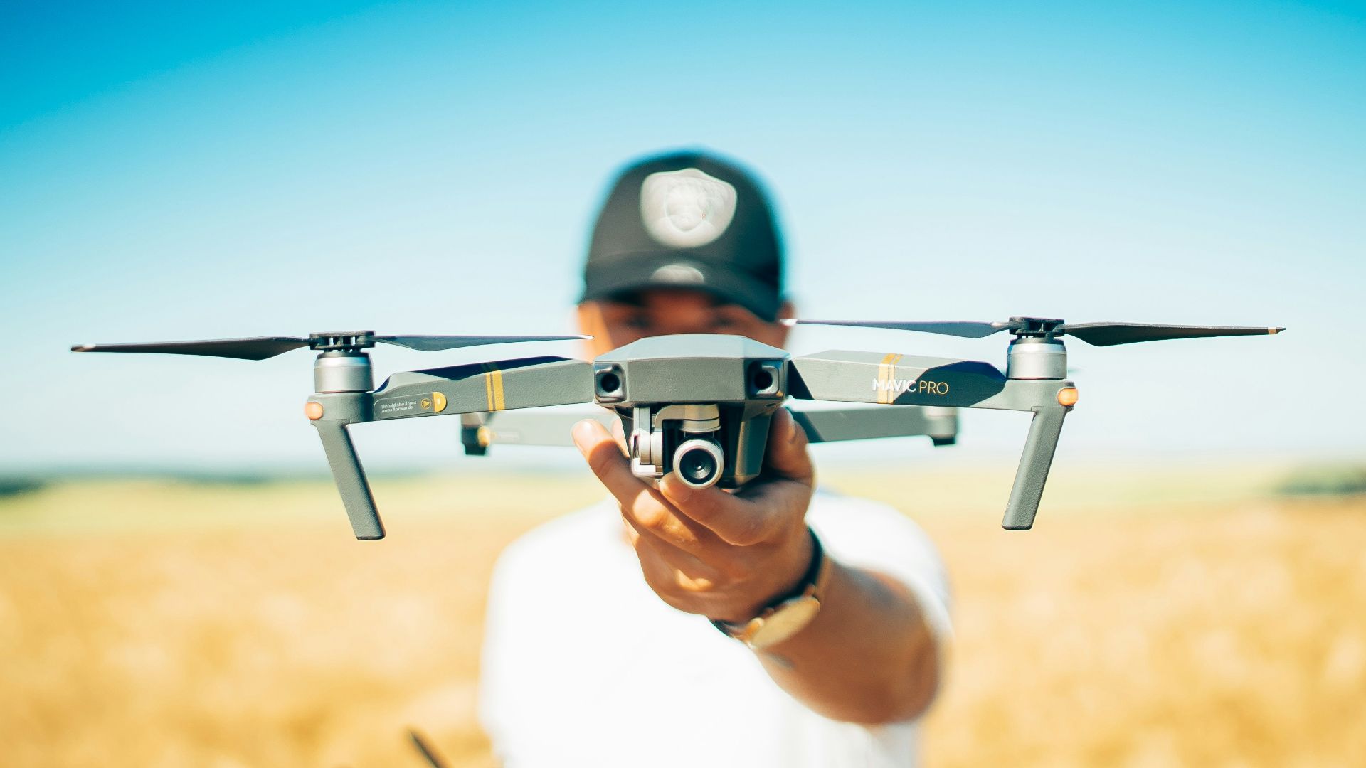 shallow focus photography of quadcopter