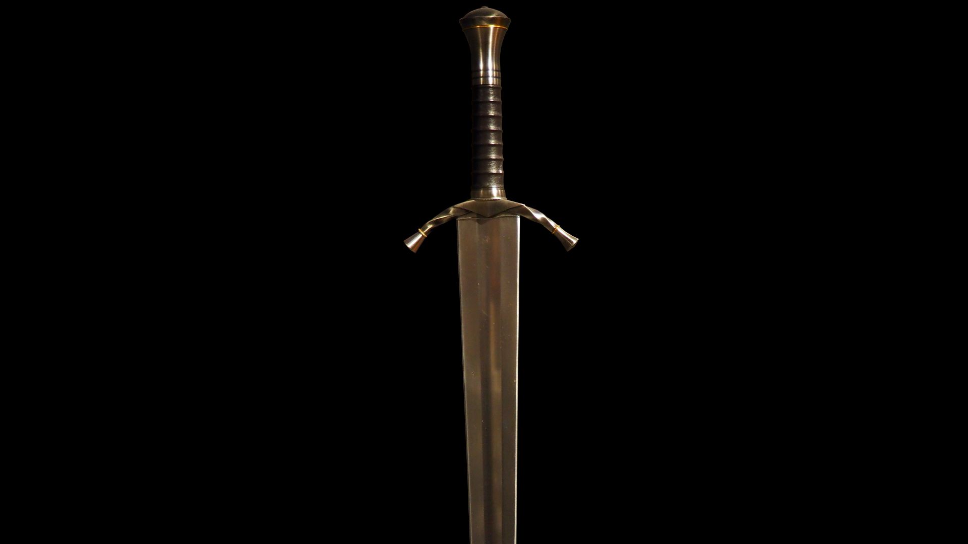 File:Boromir sword-P5120131-black.jpg