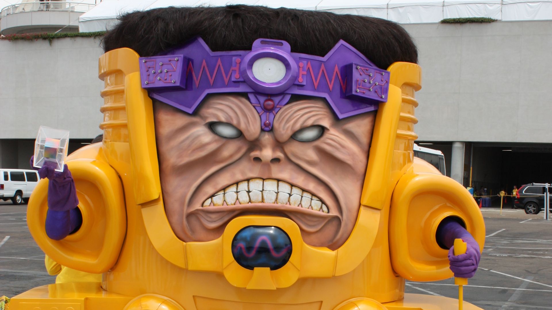 File:SDCC 2014 - MODOK (14587165940).jpg