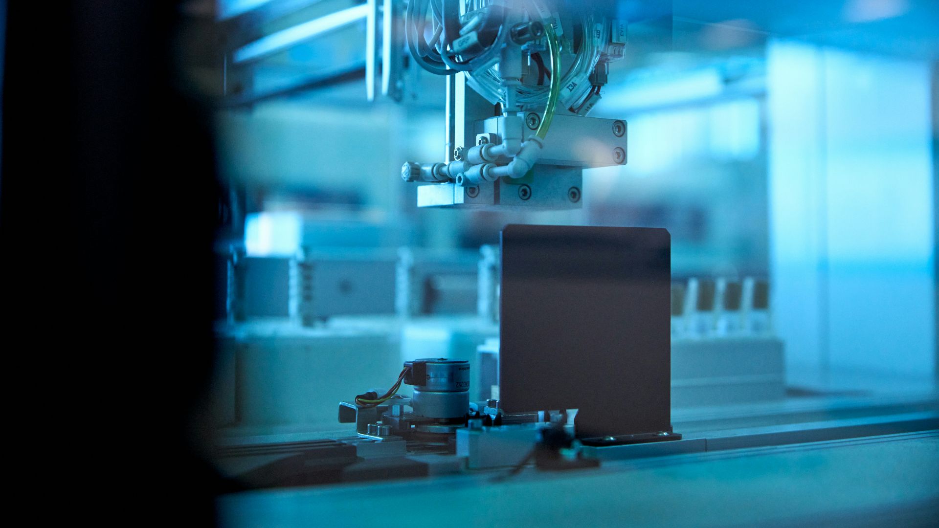 black laptop computer on table
