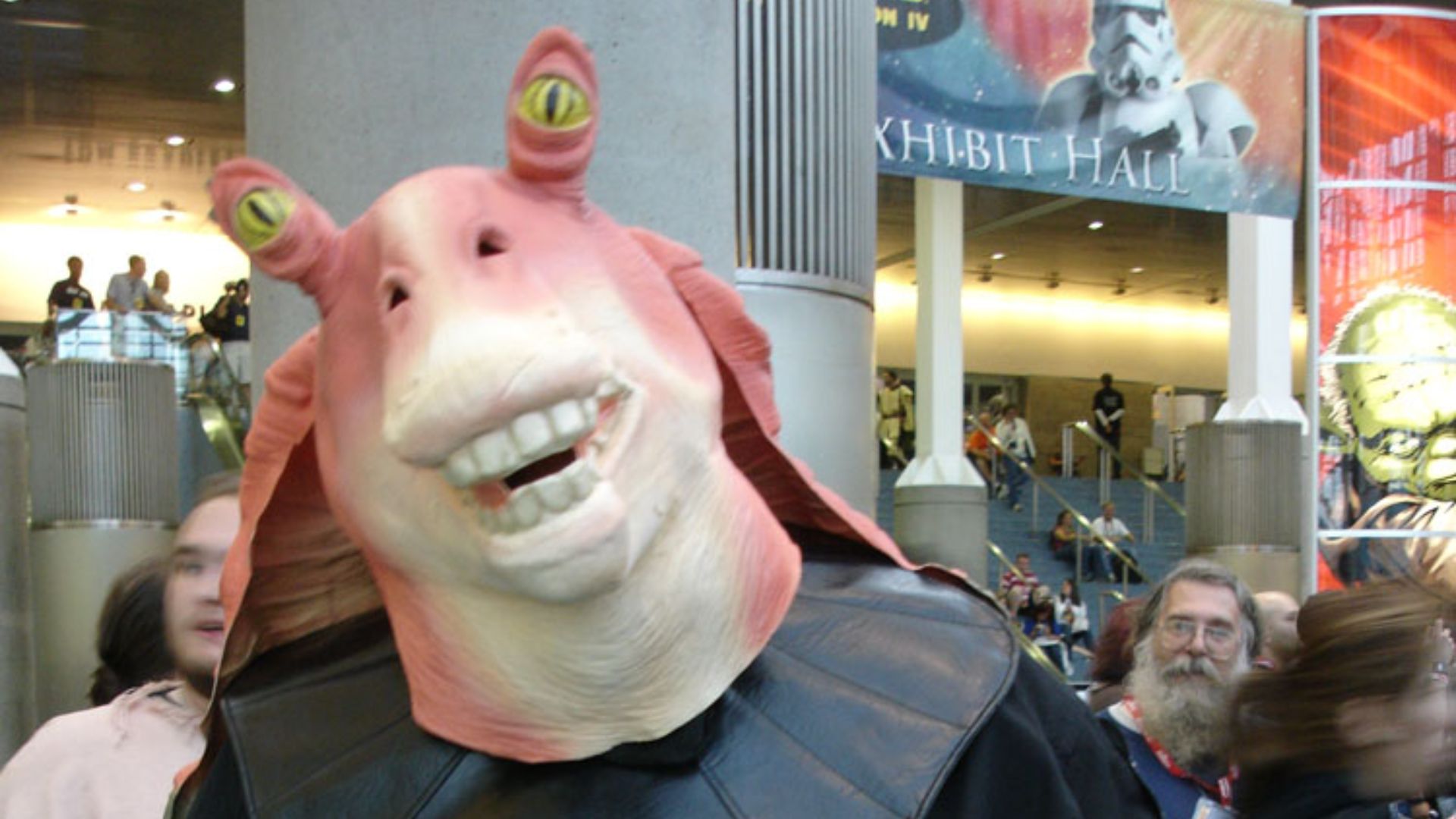File:Star Wars Celebration IV - Imperial Jar Jar Binks.jpg