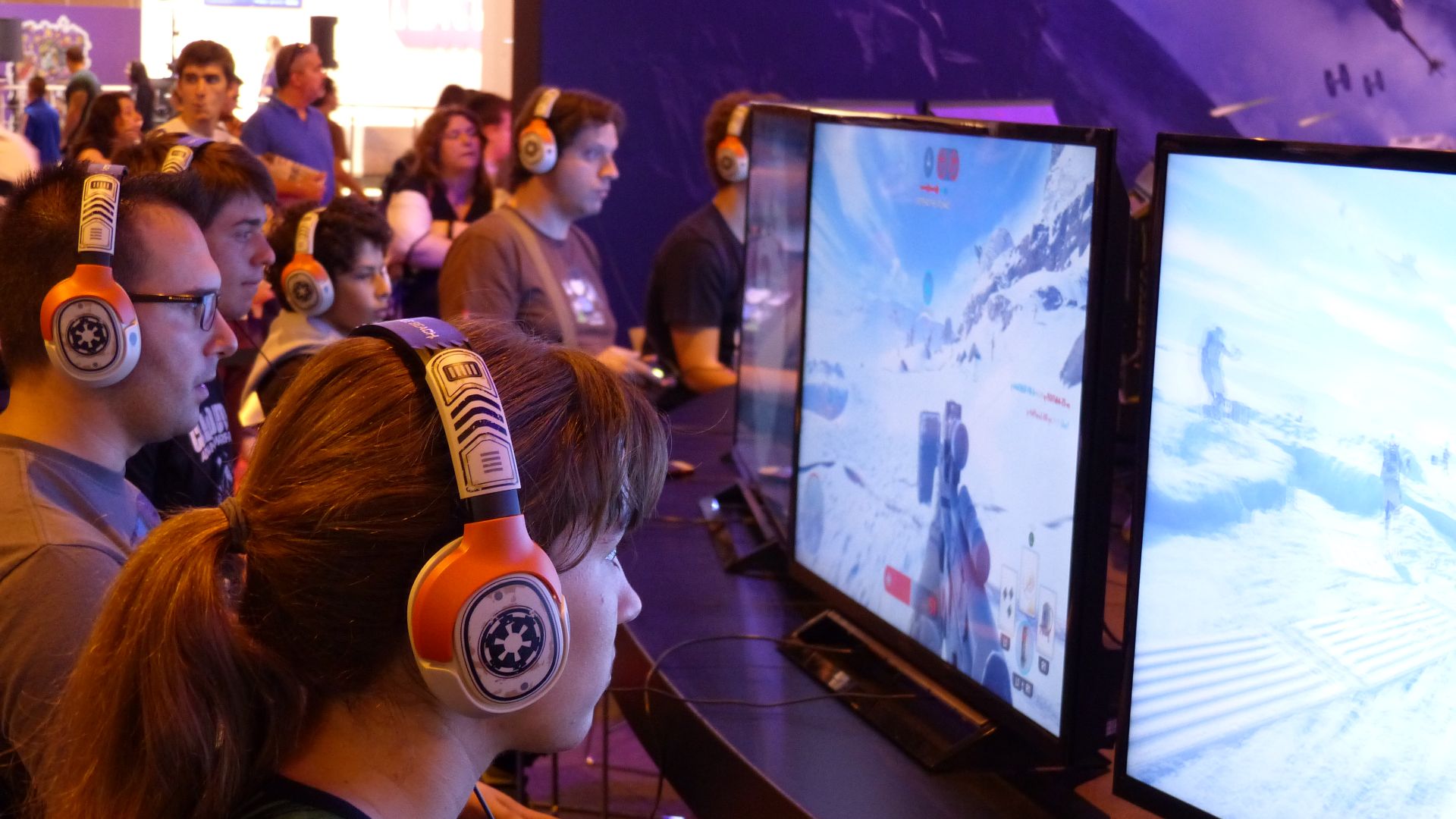 File:Madrid Games Week, Star Wars, Battlefront, varios jugadores, Madrid, España, 2015.JPG