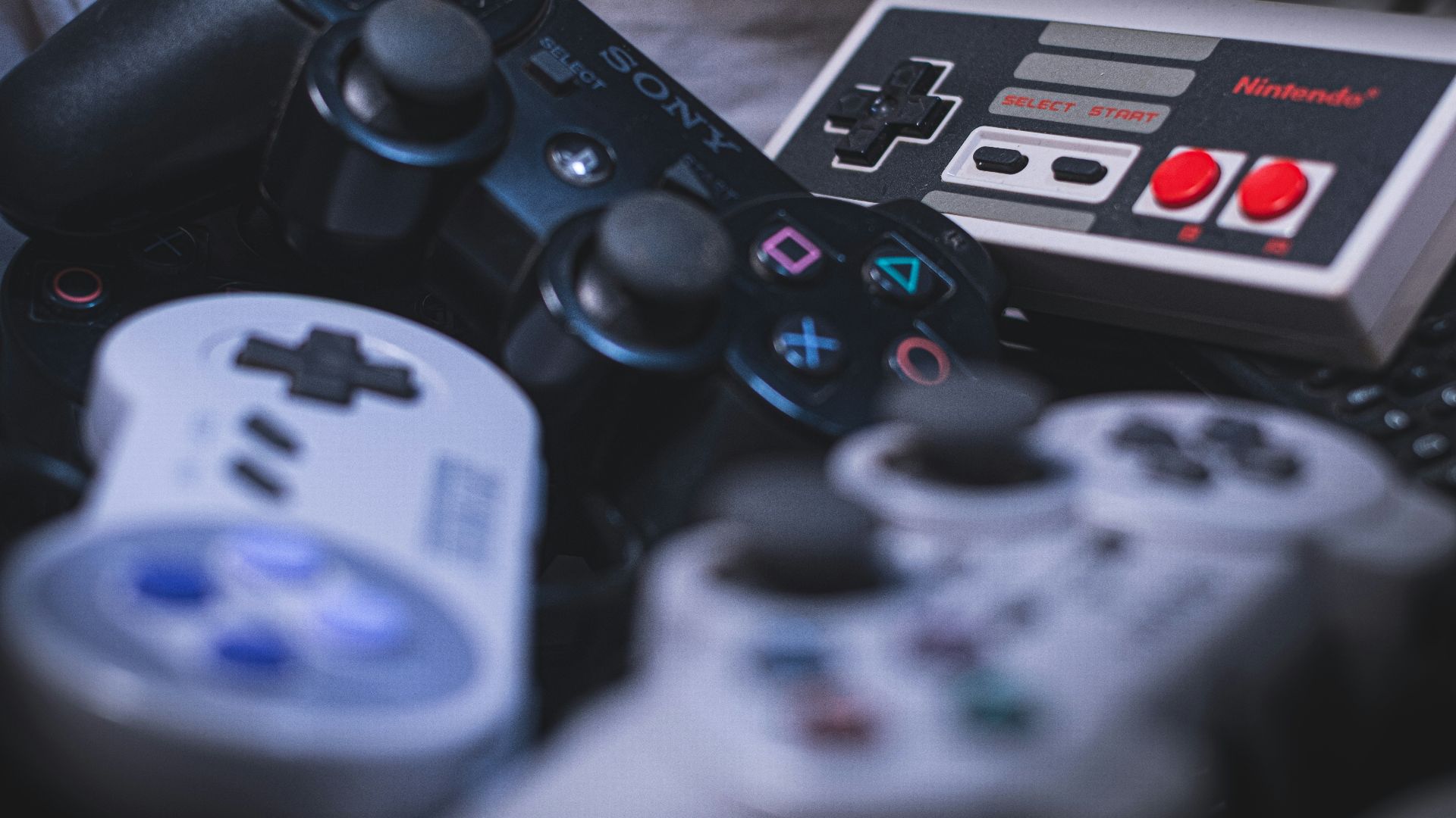 white sony ps 4 game controller