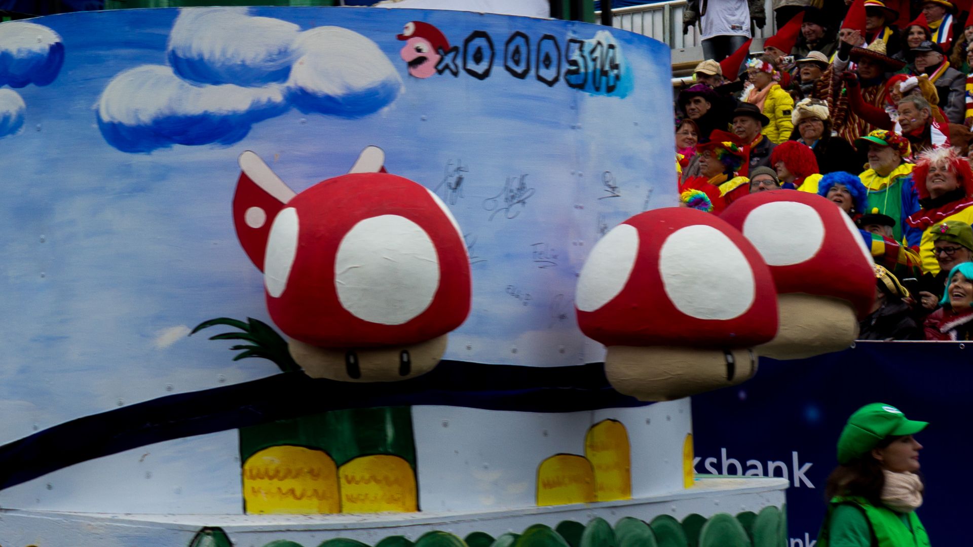 File:Mainz-Rosenmontagzug2015 - Mario Float.jpg