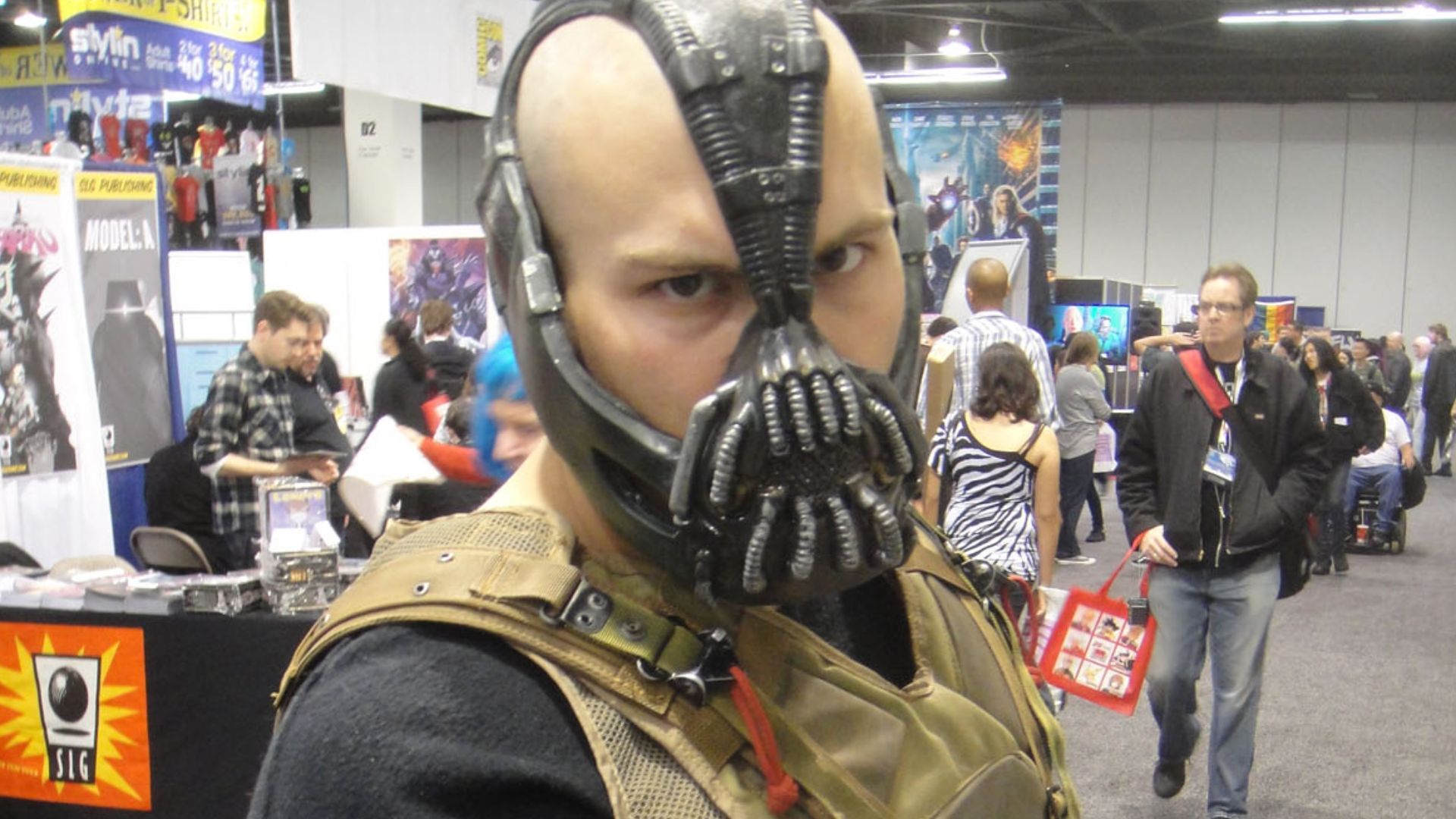 File:WonderCon 2012 - Bane from the Dark Knight Rises (7019314443).jpg
