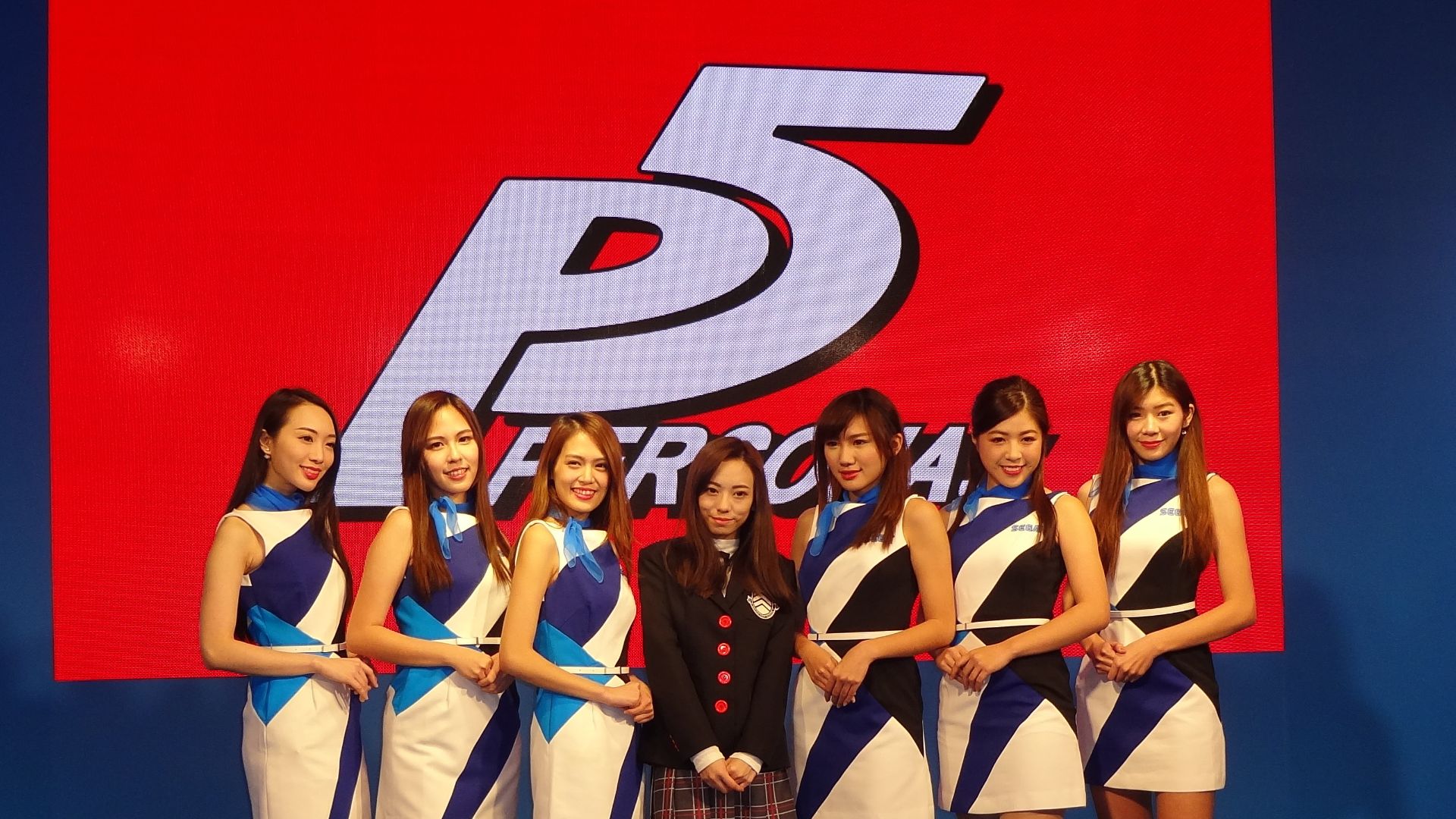 File:Sega promotional models and Persona 5 title, Taipei Game Show 20170123.jpg