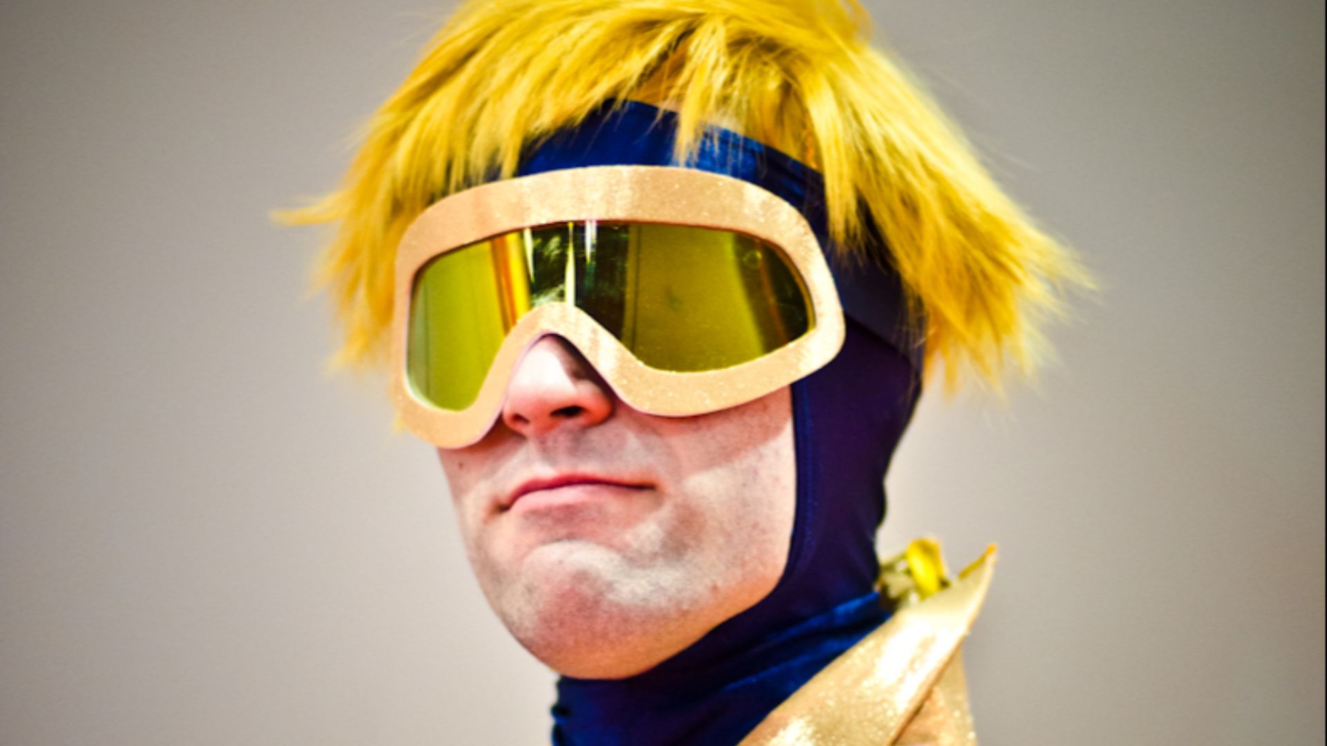 File:C2E2 2013 - Booster Gold (8702693744).jpg