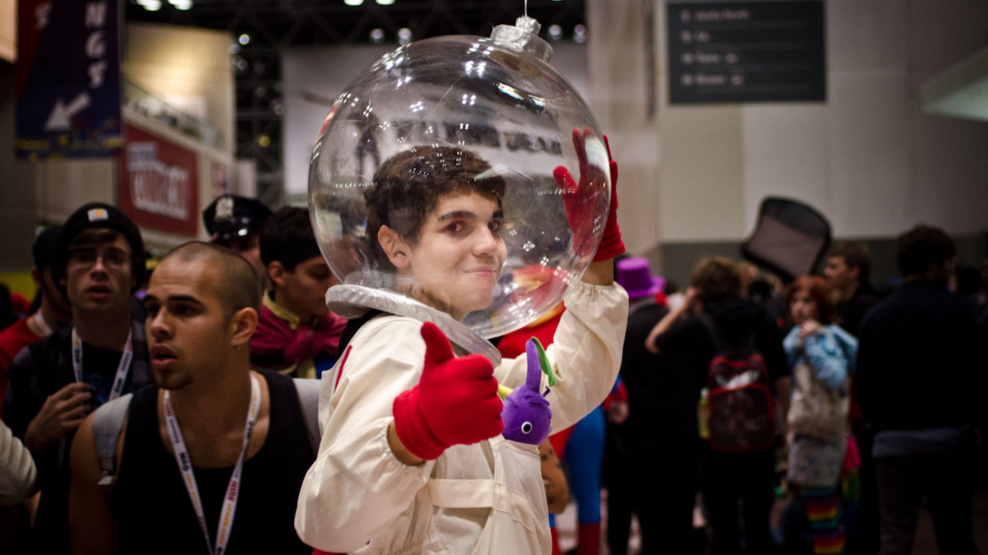 File:NYCC 2012 cosplay (8117627830).jpg