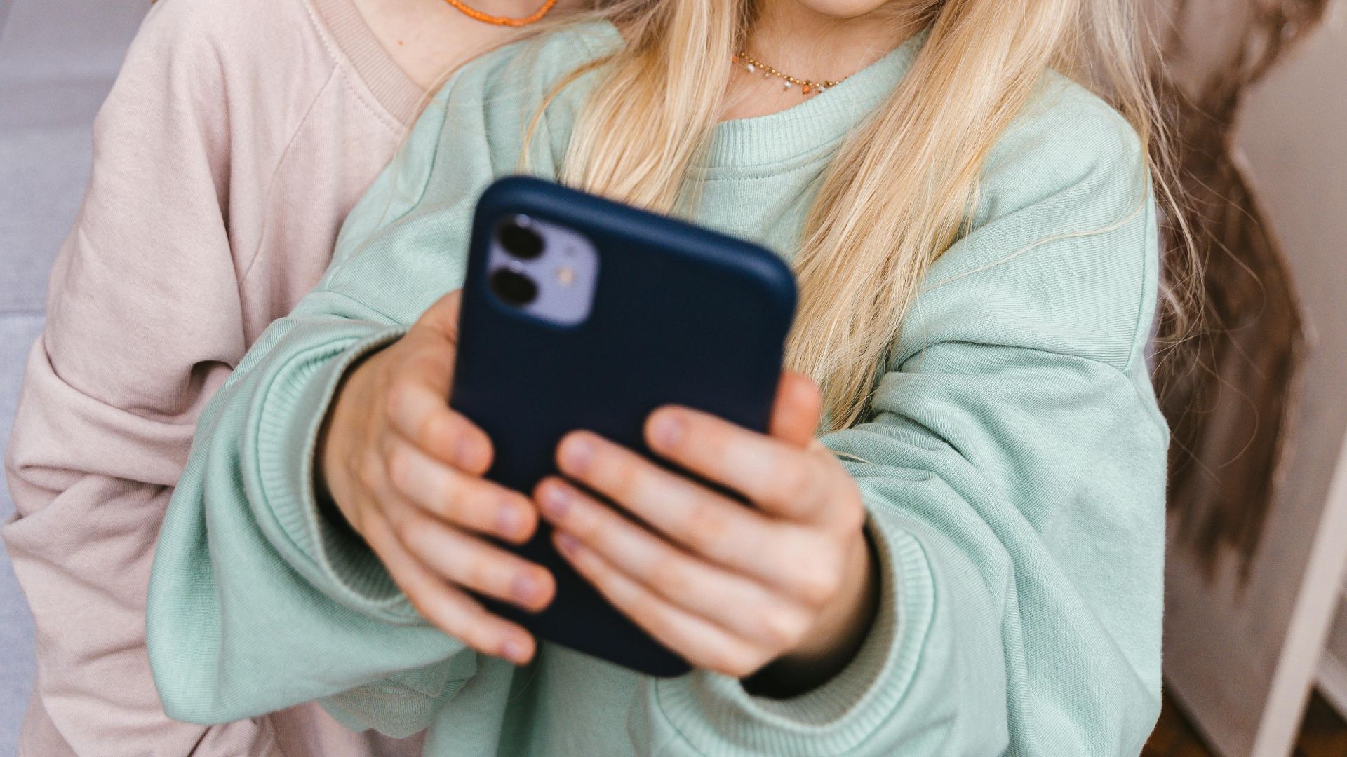 Antoni Shkraba Studio