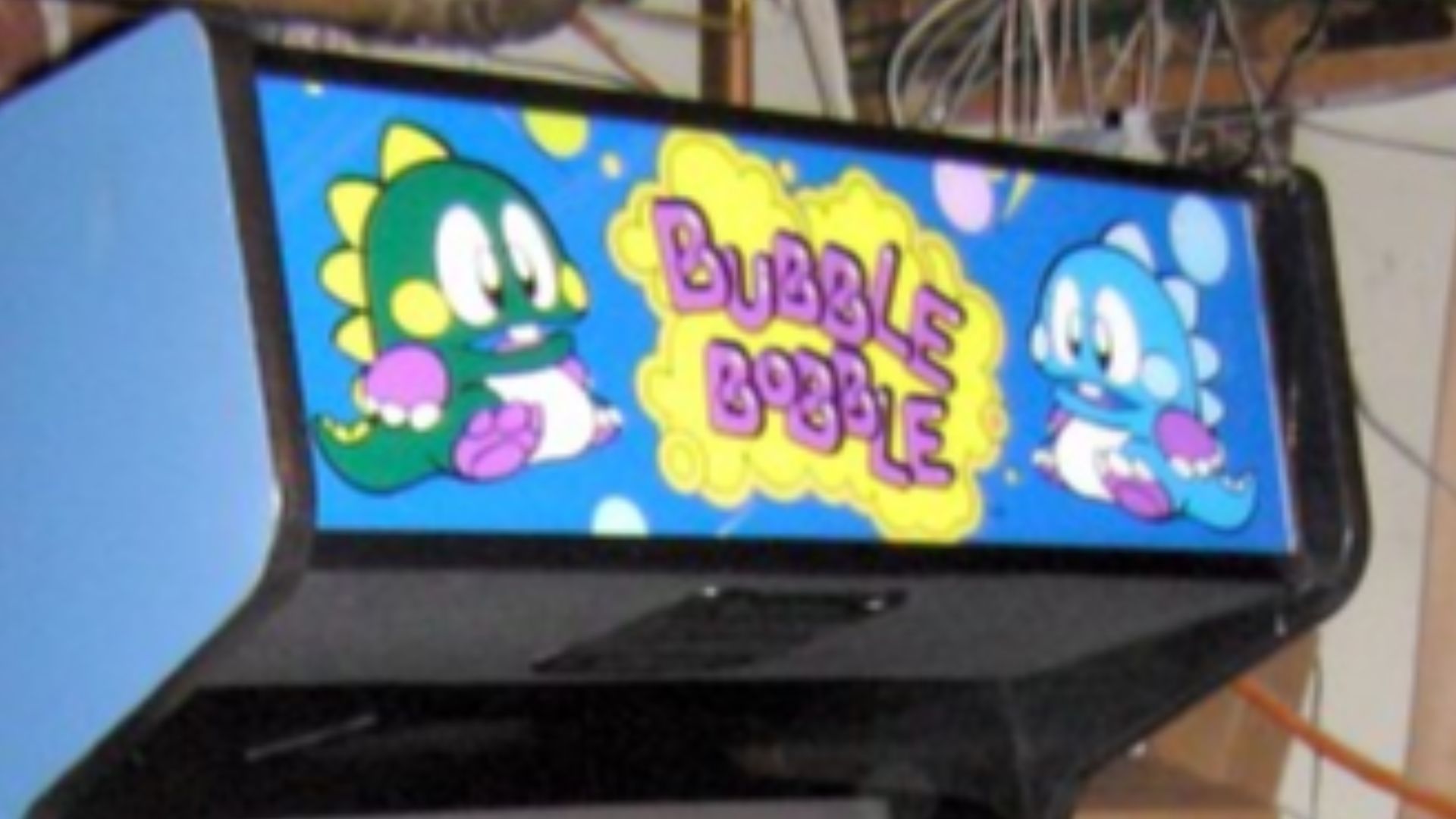 File:Bubble Bobble arcade machine.jpg