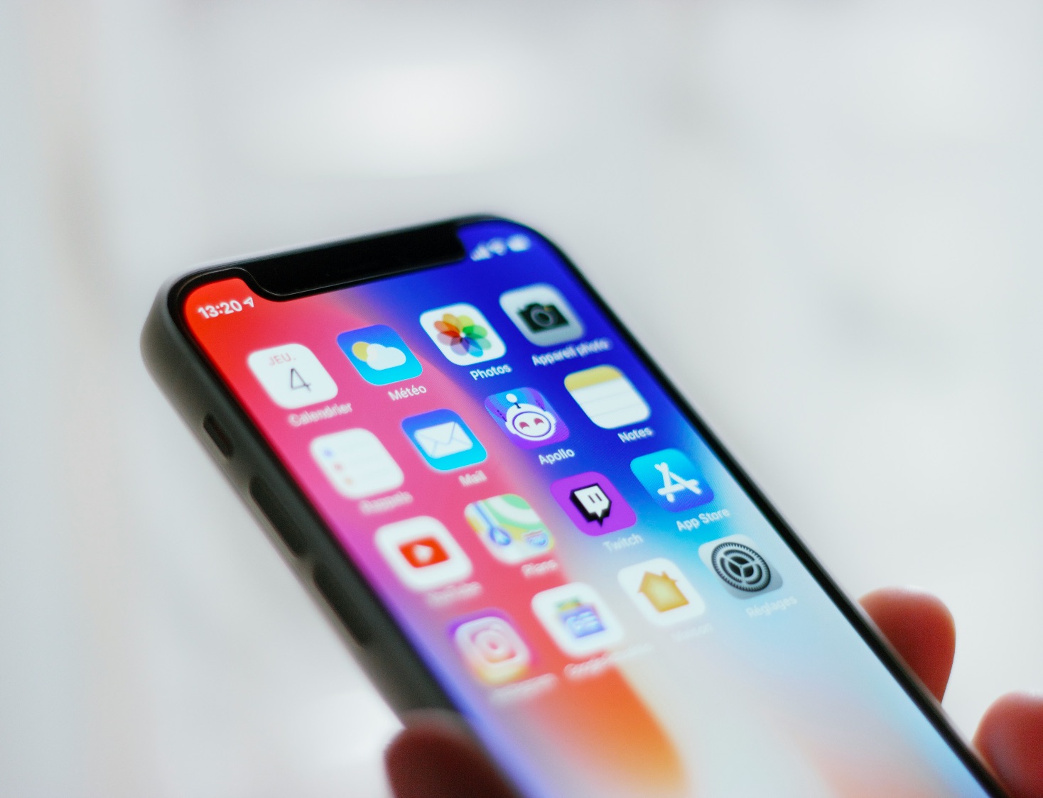 20 Ways Smartphones Have Changed Our Lives - TheSavvyGamer