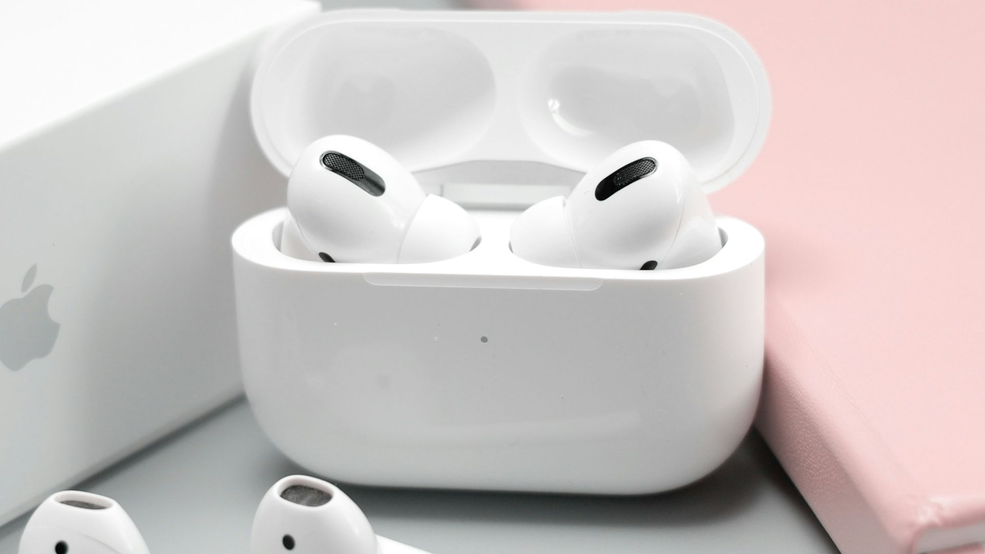 shallow focus photo of Apple AirPods
