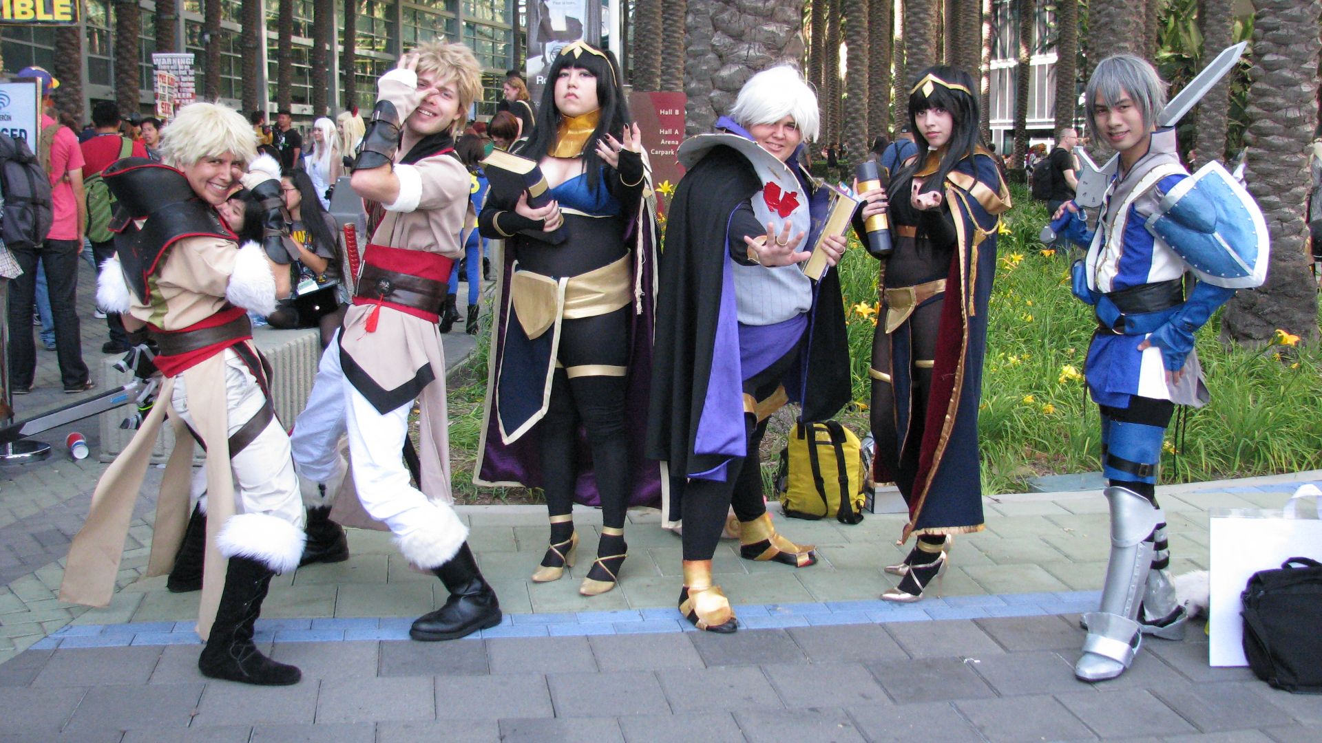 File:WonderCon 2014 - Fire Emblem Awakening group cosplay (13931854046).jpg