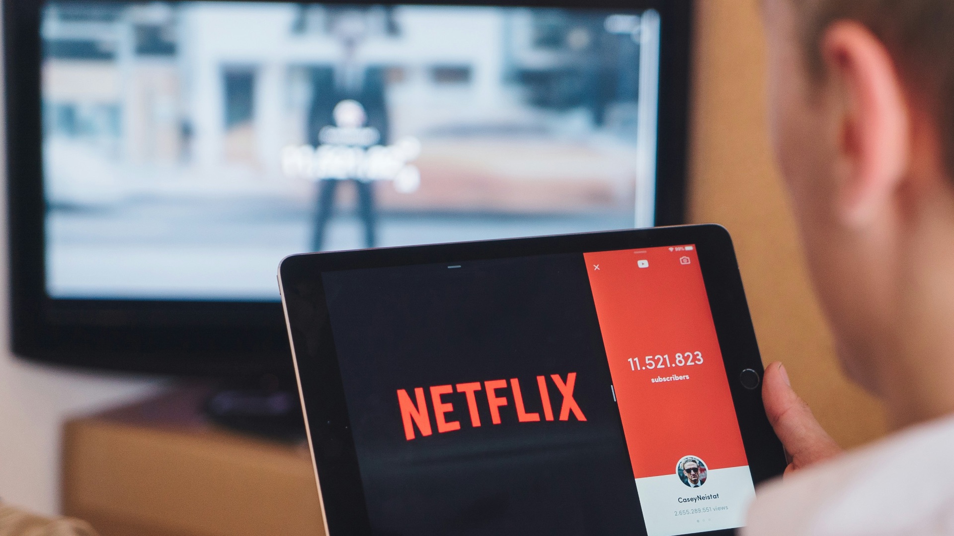 man watching Netflic