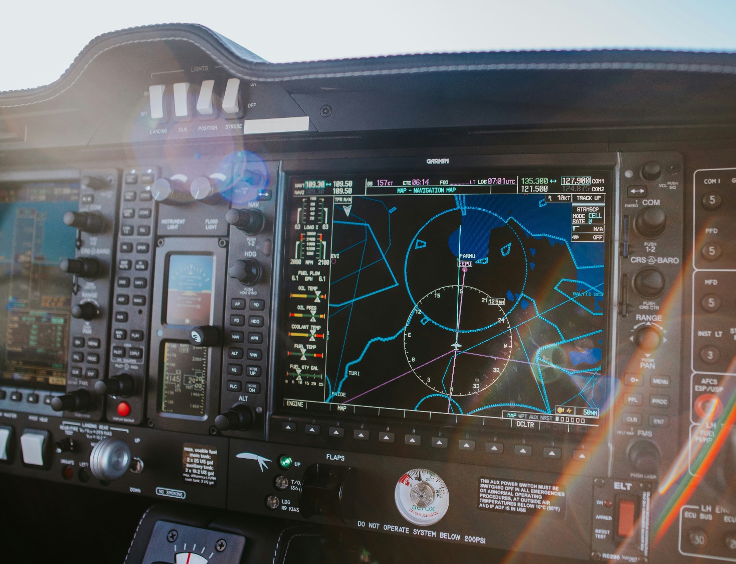 Pilot Computer System Could Computers Completely Replace Human Pilots? - TheSavvyGamer