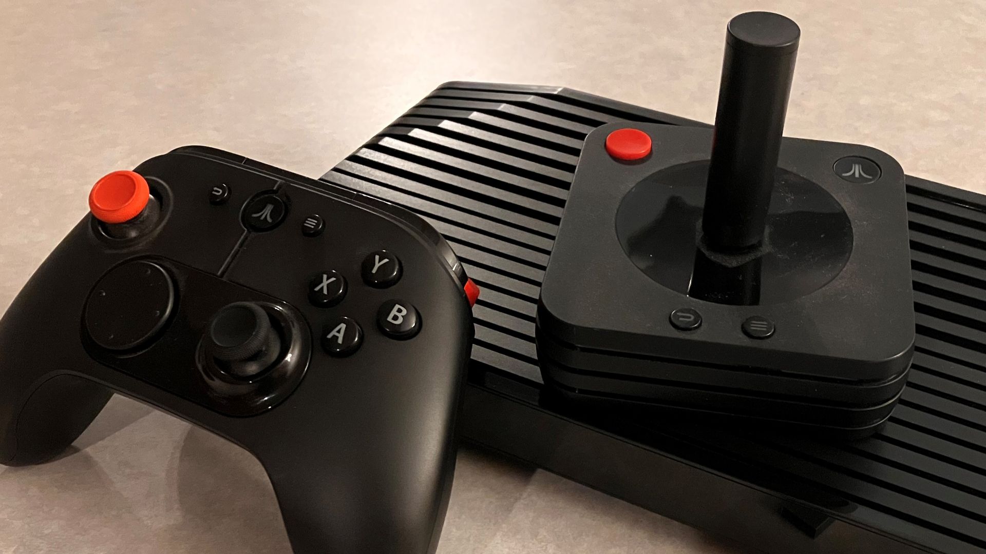 File:Atari Vcs Oynx.jpg