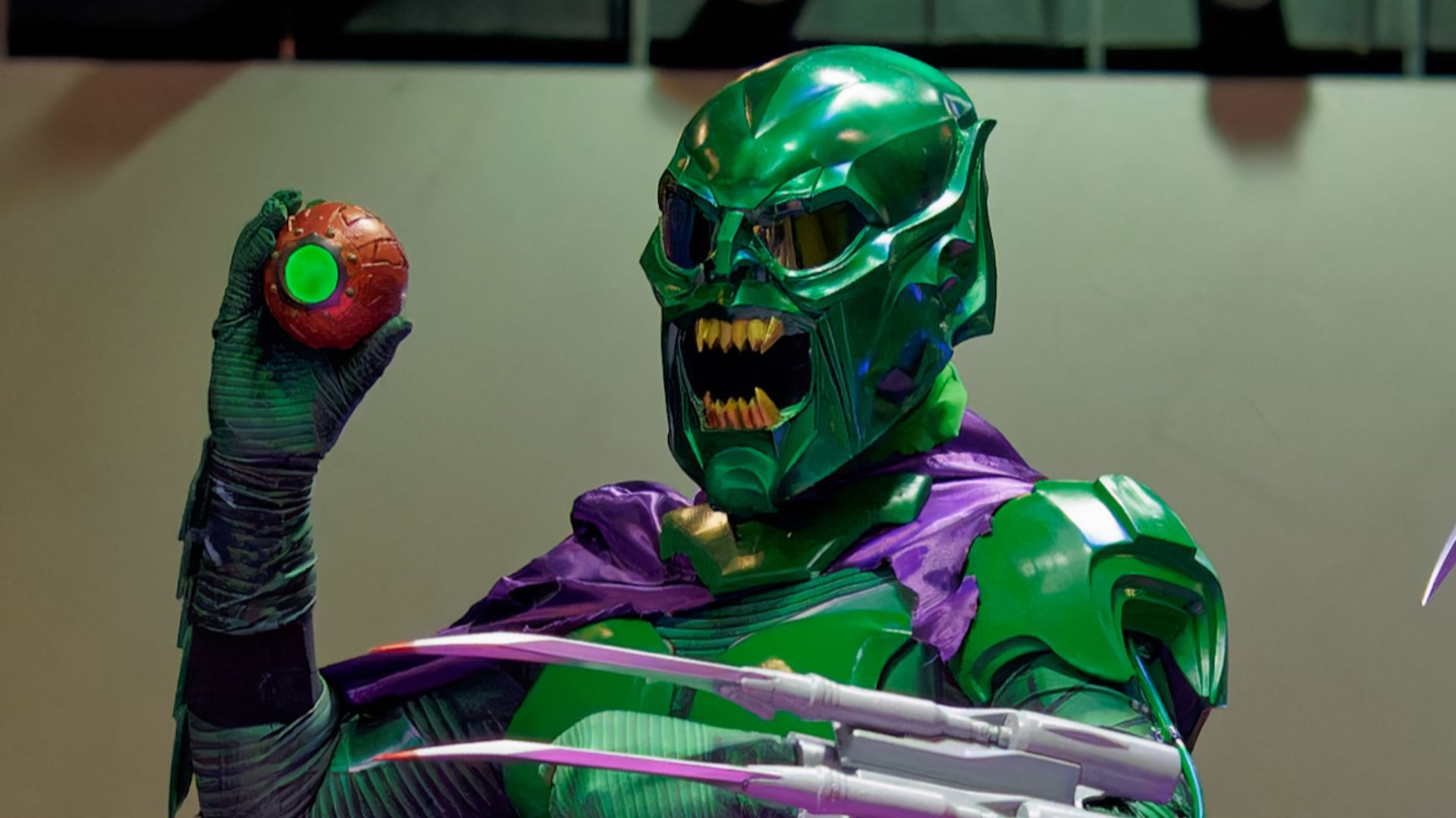 File:Cosplay of Wolverine and the Green Goblin from Marvel Comics at Made in Asia 2023.jpg