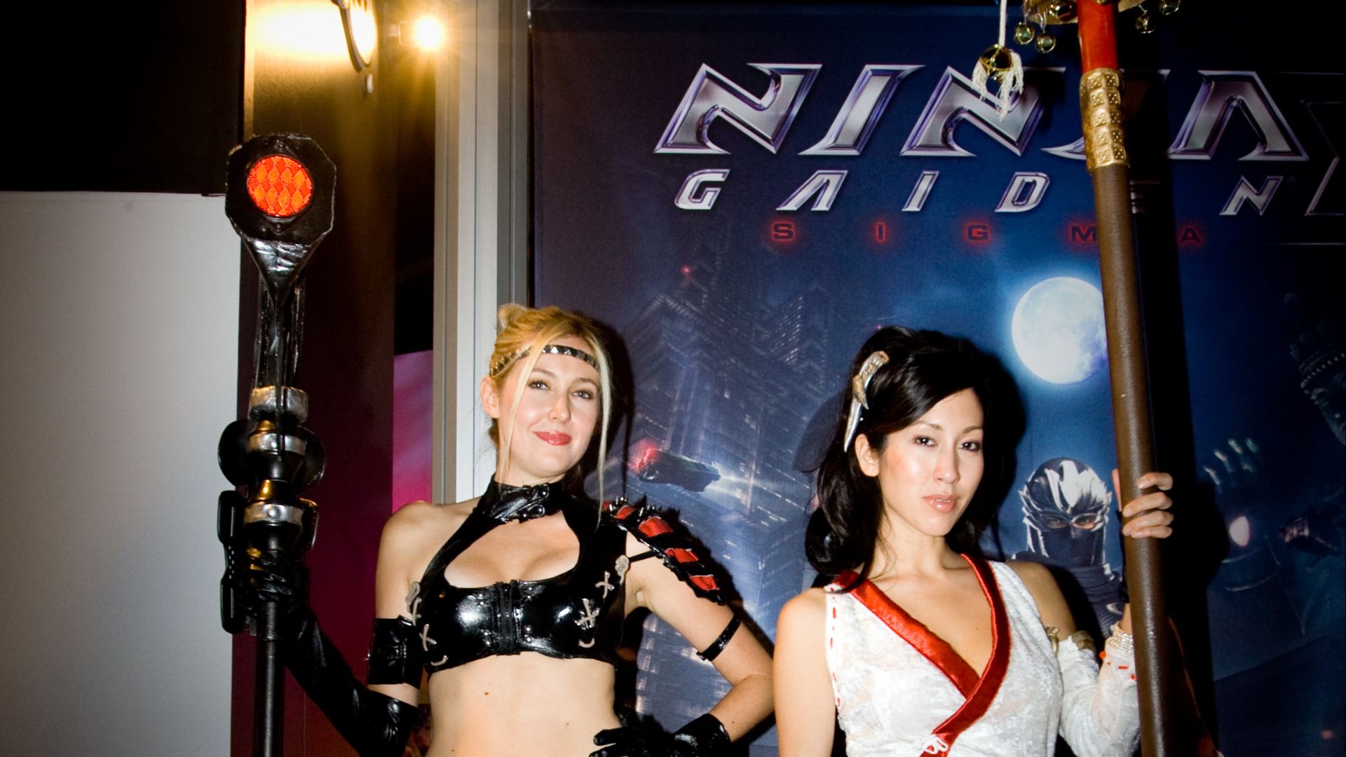 File:Rachel and Momiji E3 2009.jpg