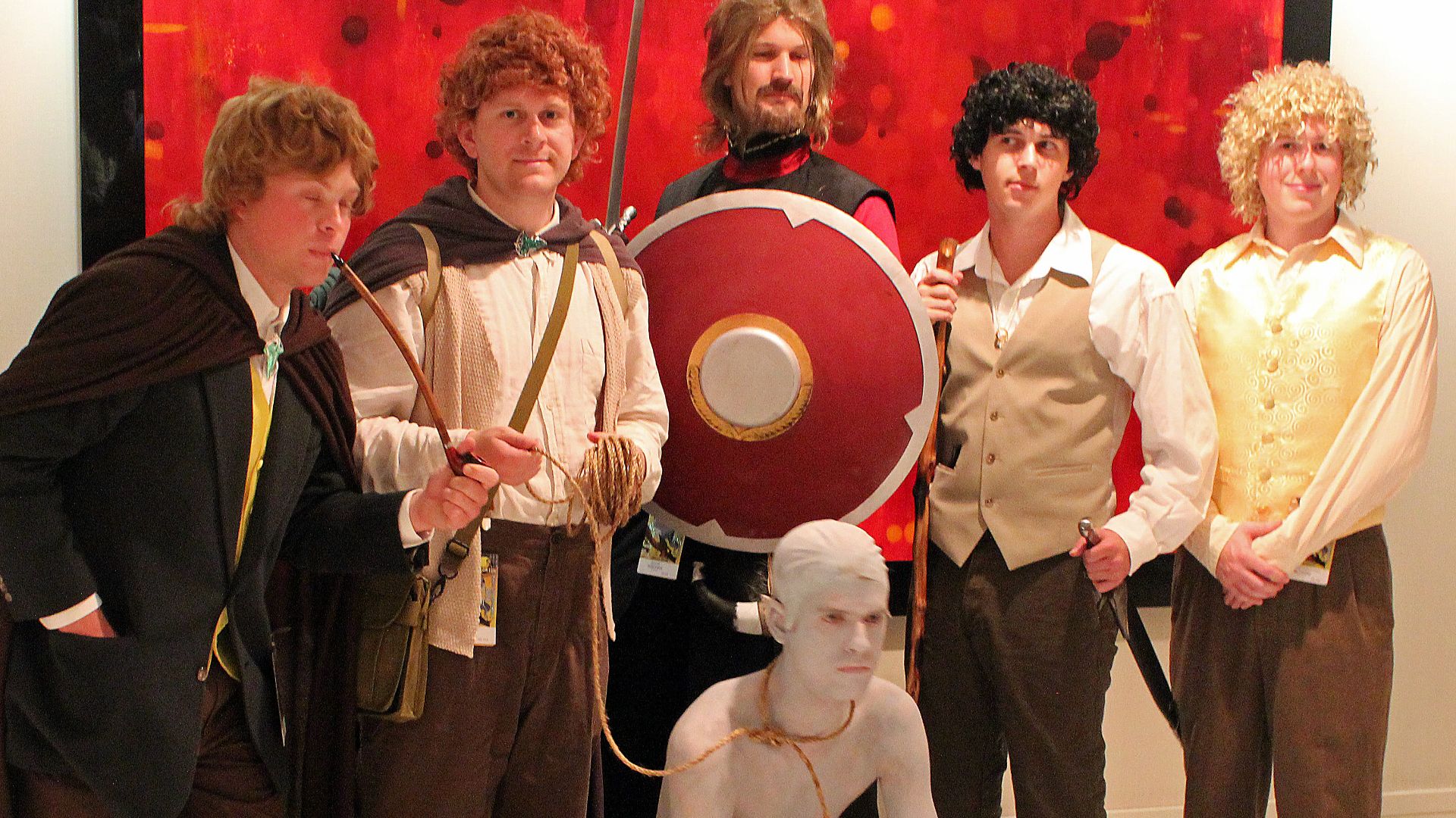 File:Dragon Con 2014 - Lord of the Rings (15013716554).jpg