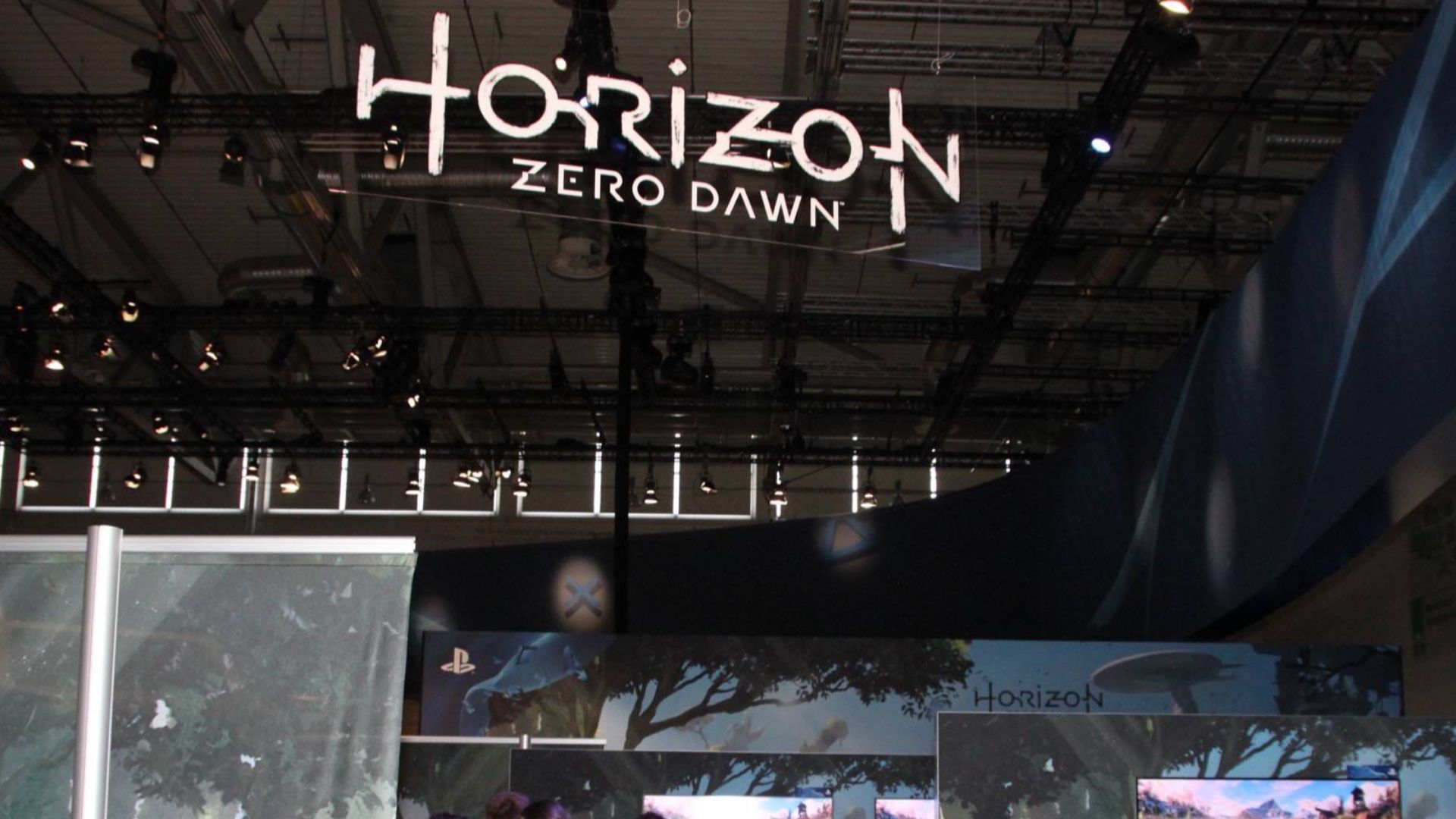 File:Horizon Zero Dawn (20341641495).jpg