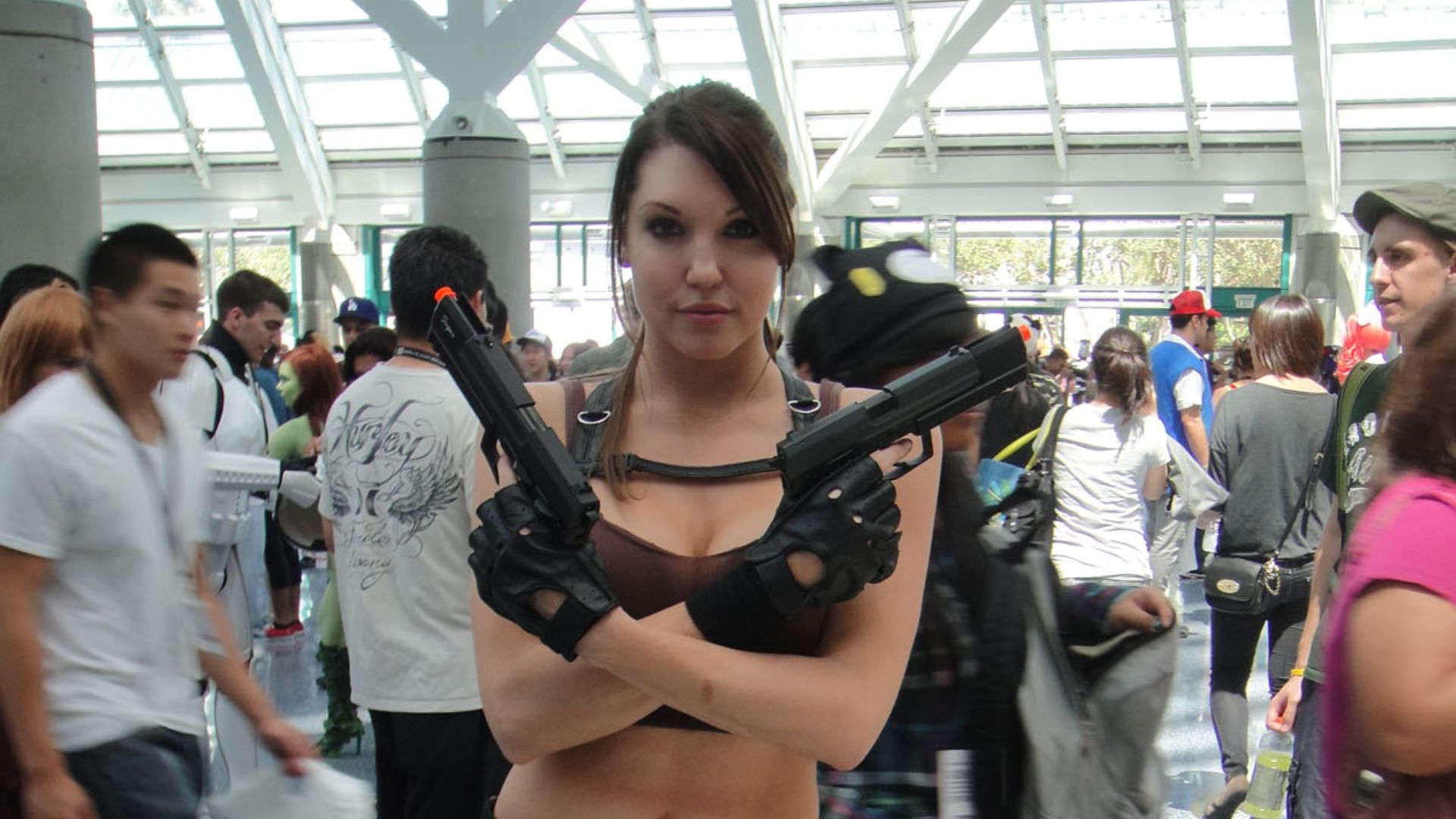 File:Anime Expo 2011 - Lara Croft, Tomb Raider (5917930300).jpg
