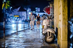 vespa-517227-300x200.jpg