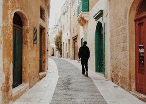 micaela-parente-615523-unsplash-300x214.jpg
