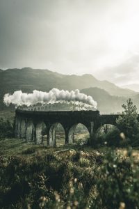 roland-losslein-685065-unsplash-200x300.jpg