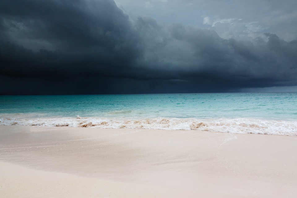 beach-84531_960_720-1542401534732.jpg
