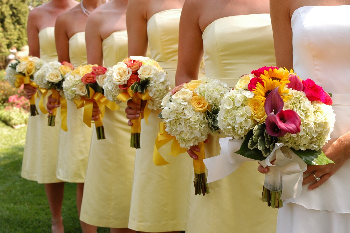 bouquet-bride-ceremony-784349-1541900274904.jpg