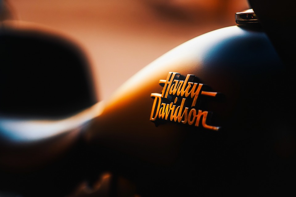 harley-davidson-1905281_960_720-1542408354292.jpg