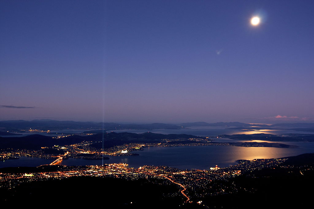 hobart_moonrise_from_mt_wellington-1540780698065.jpg