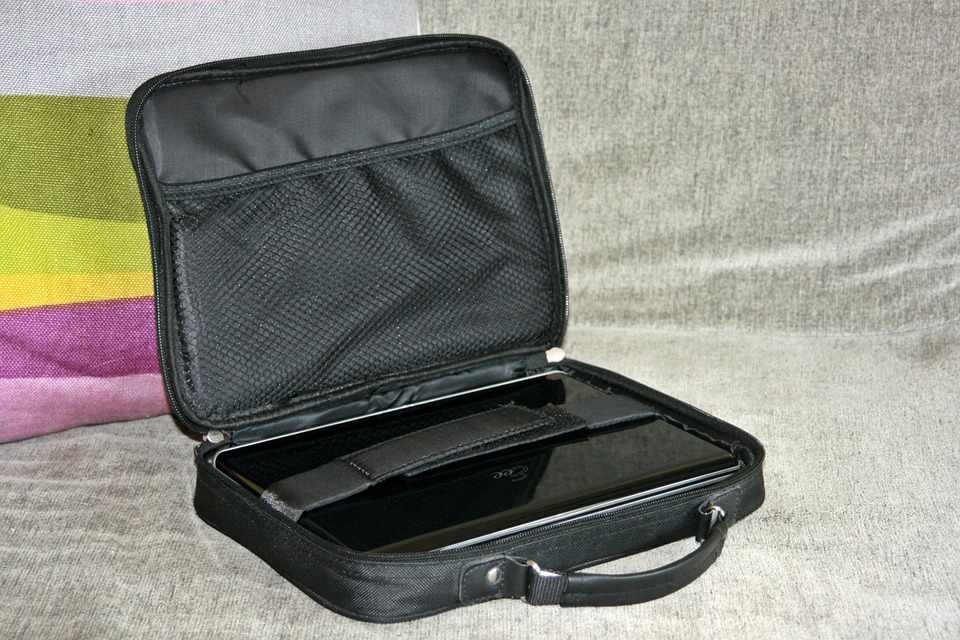 netbook-bag-330601_960_720-1542400854193.jpg