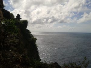 Uluwatu_Bali_Indonesia-300x225.jpg