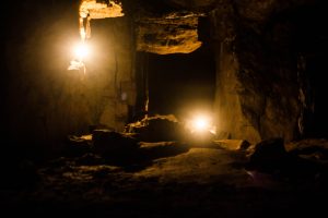 cave-2132899-300x200.jpg
